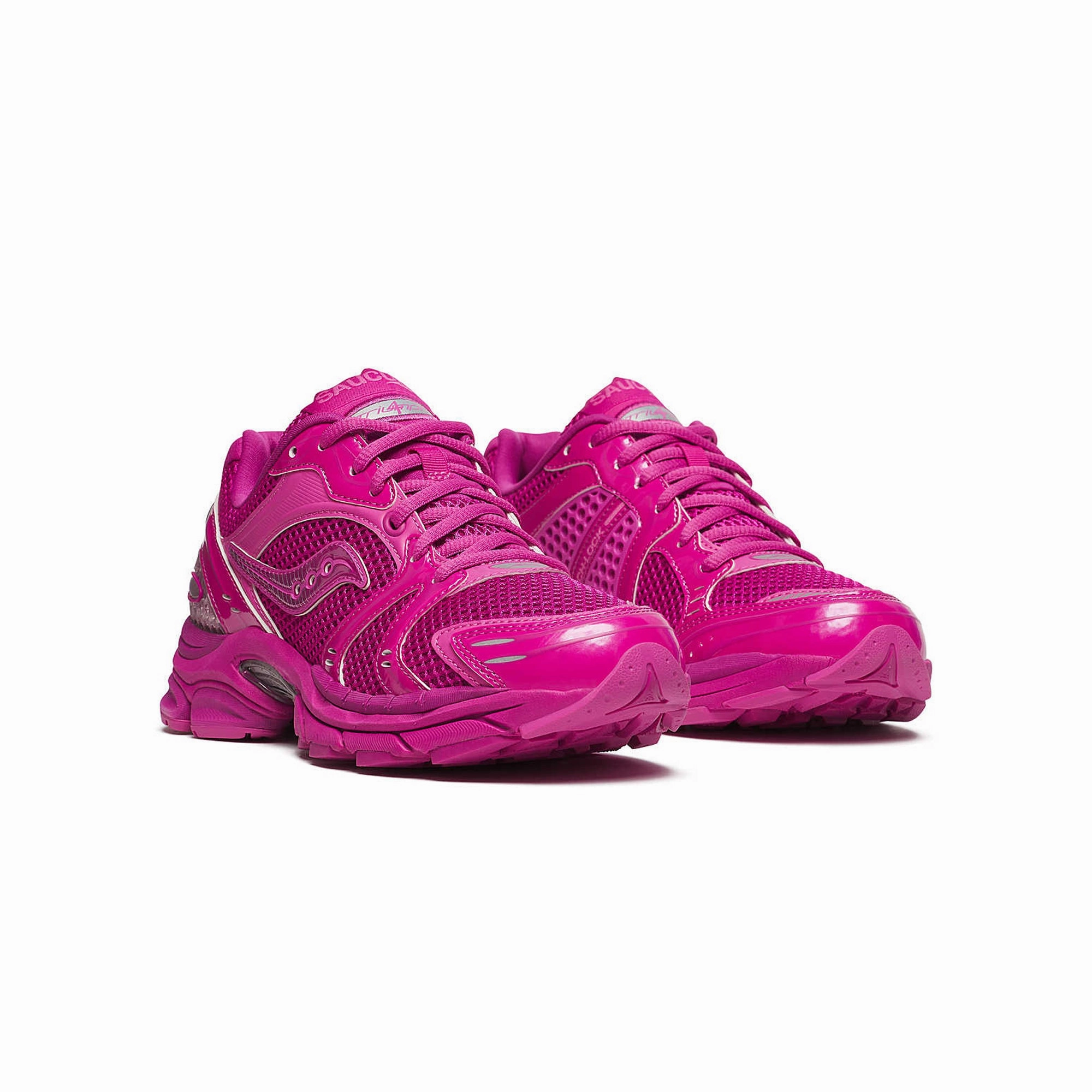 Saucony Womens Progrid Triumph 4 Shoes loose - fit lower - back support