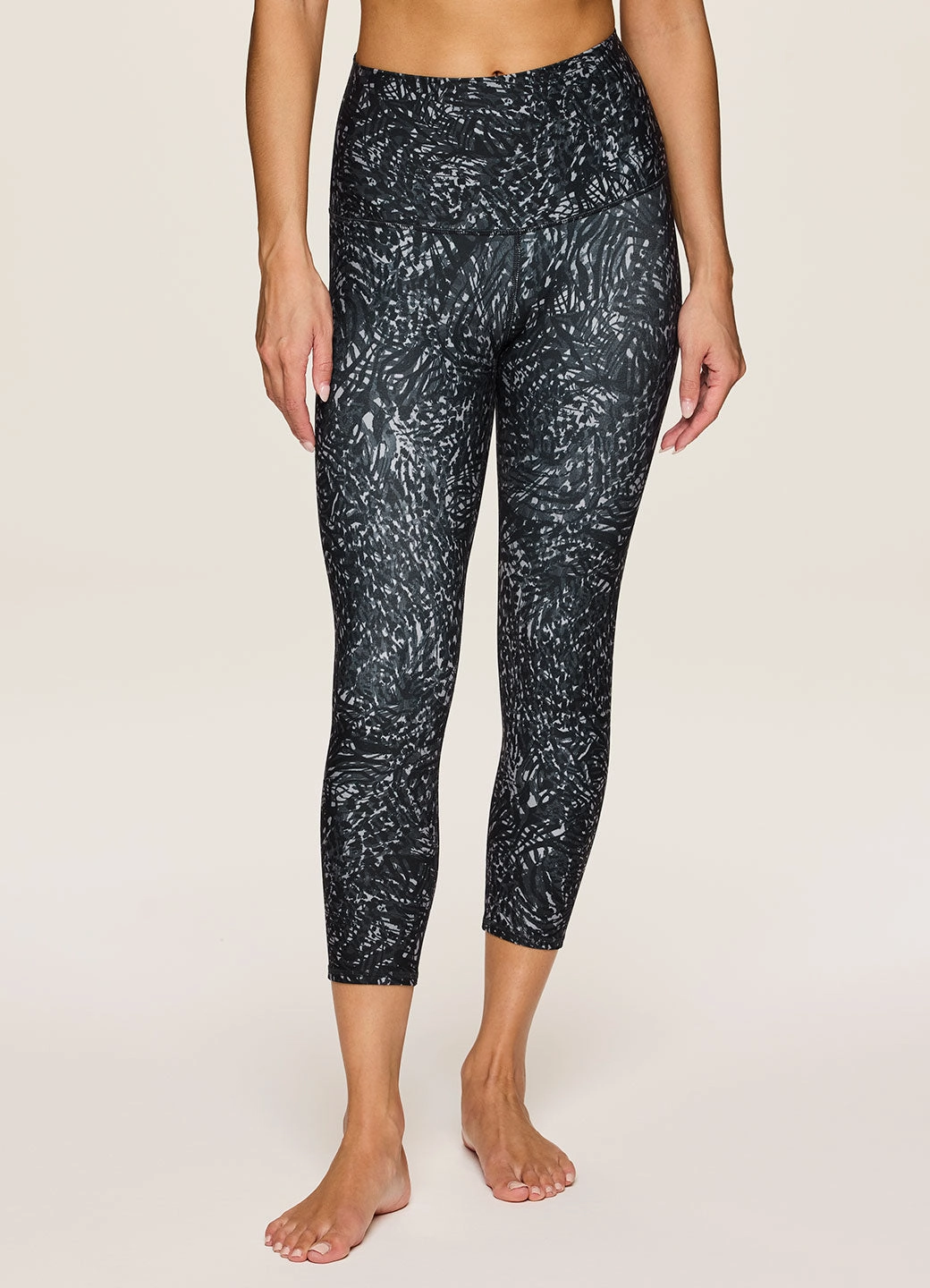 Scratch That Ultra Hold Capri Sleek Design High Elasticity