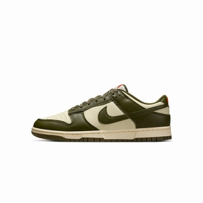 Nike Mens Dunk Low Retro Shoes running in a city park shoes color - fast