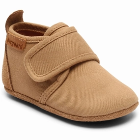 Easy on off Bisgaard Baby Cotton Home Shoe Camel
