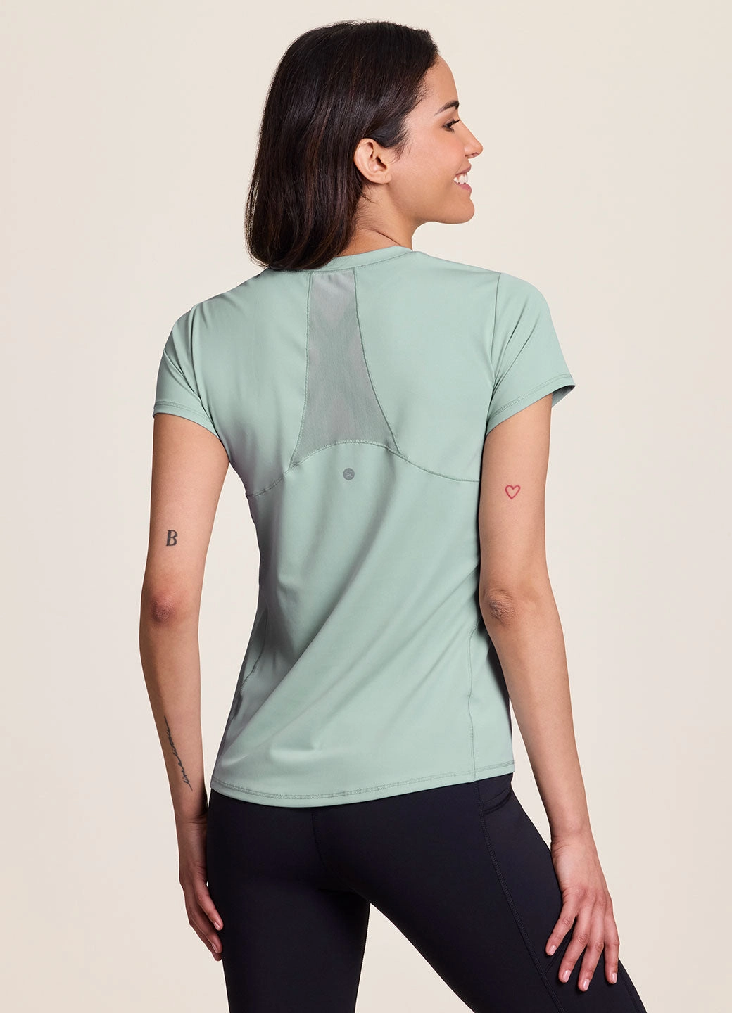 Weekend Essential Chasing Sunsets Tee