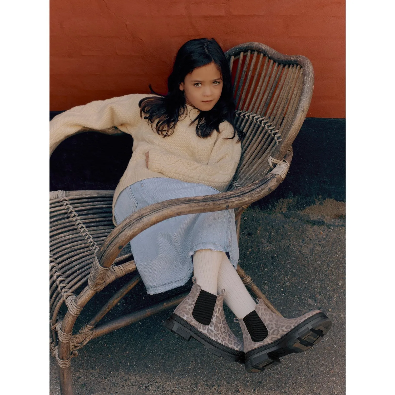 Angulus Silver Leo/Black Chelsea Boot with Elastic and Wool Lining Slip Resistant Backcountry Camper