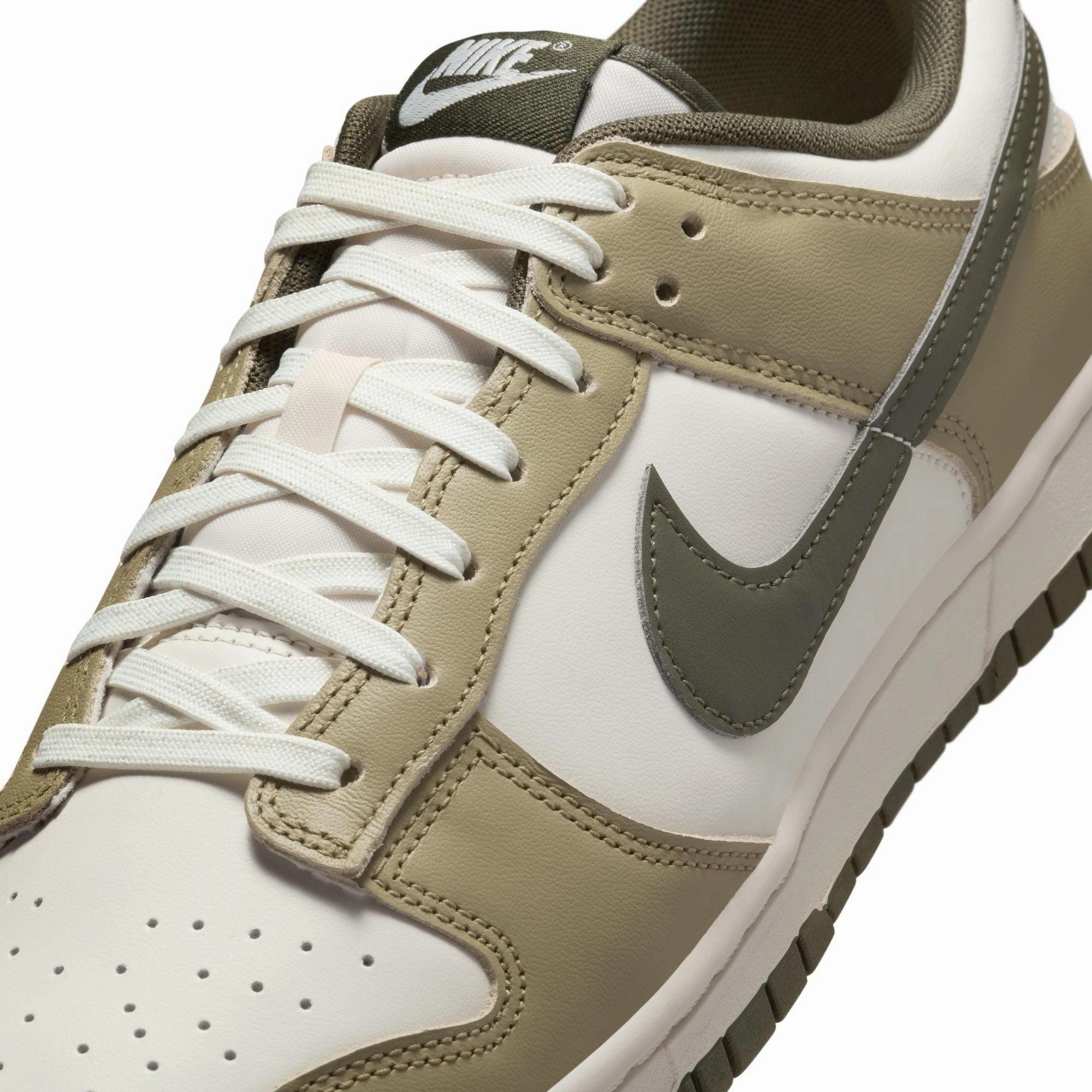 Nike Mens Dunk Low Retro Shoes Integrated
