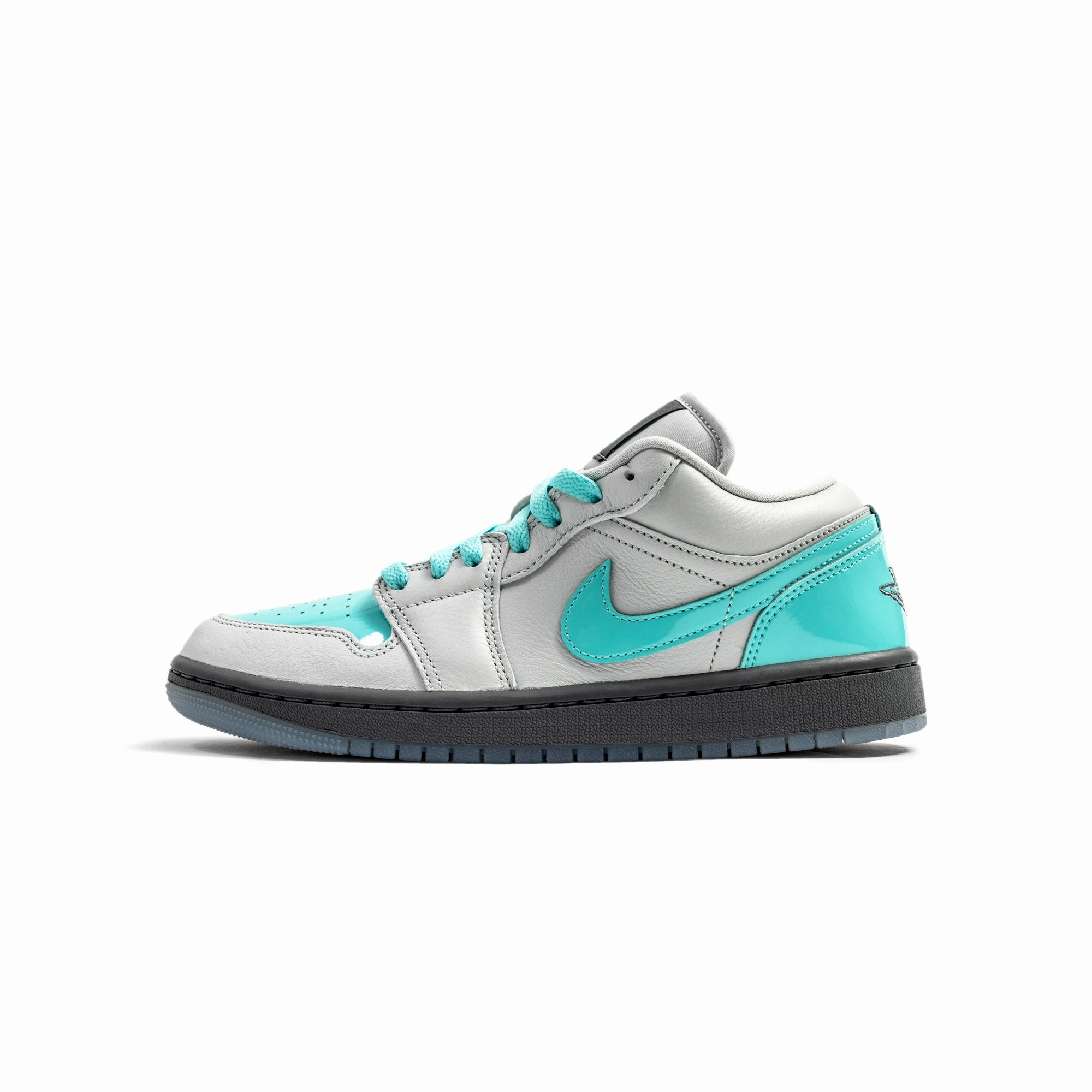 Air Jordan 1 Womens Low SE Shoes Thermoregulating Innovation Ventilated Mesh