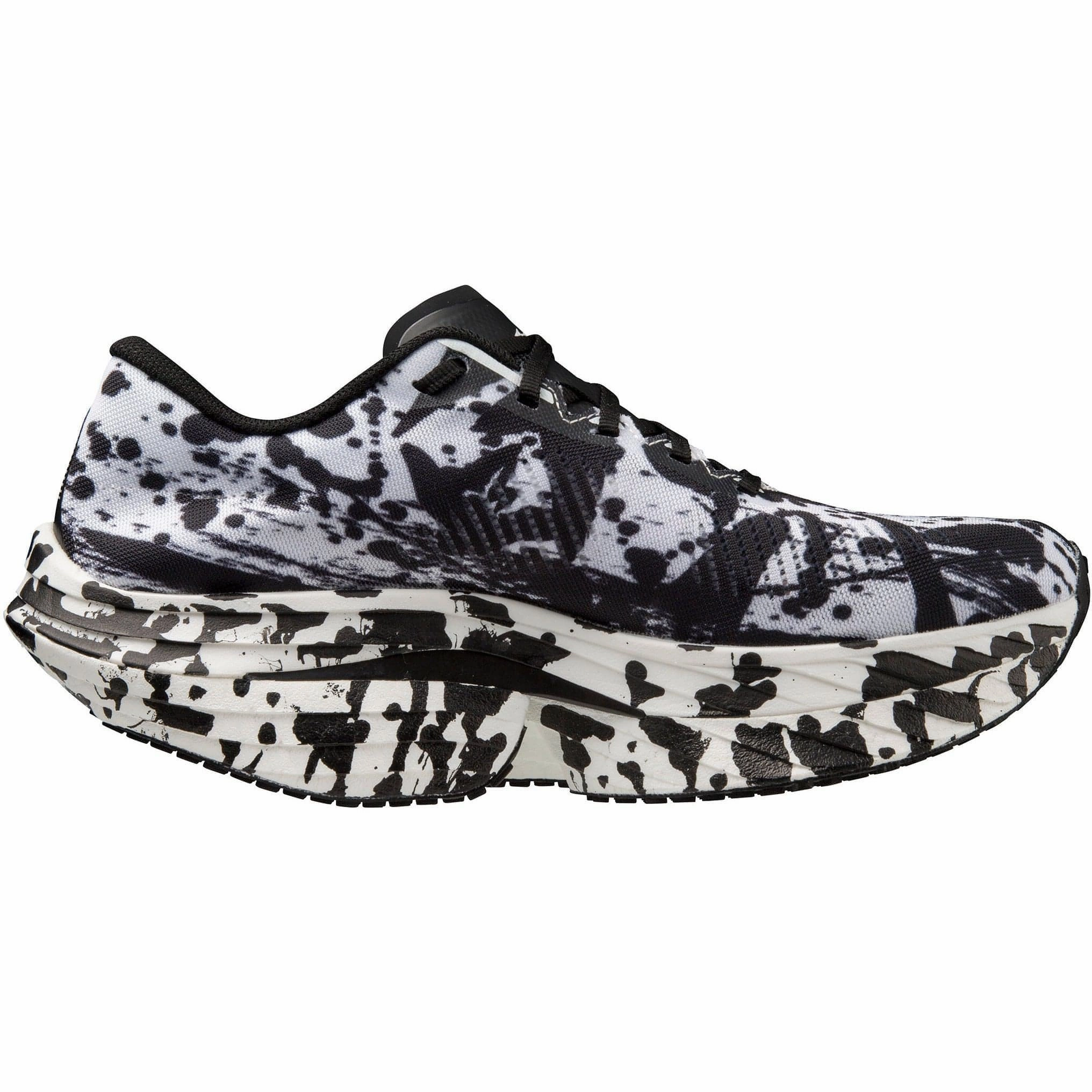 Impact Diffusing Heel Mizuno Wave Rebellion Pro Running Shoes - Black