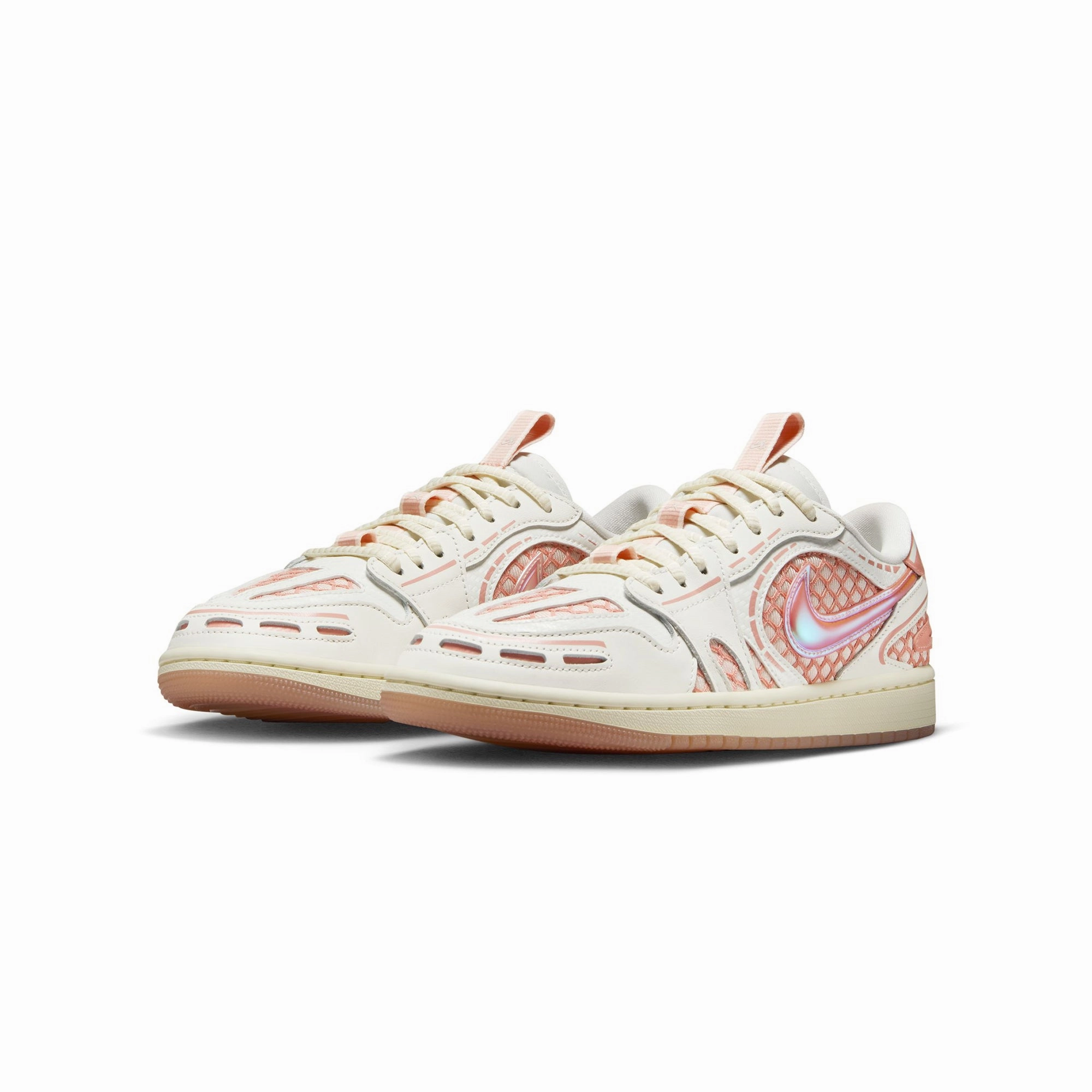 motion - control stretchy upper shoes Air Jordan 1 Womens MM Low V3 Shoes