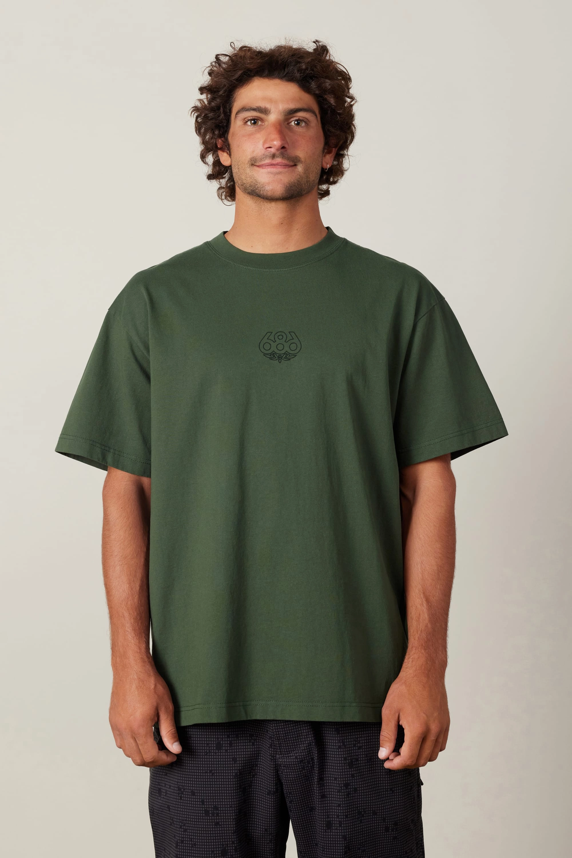 Casual everyday wear Relaxed and Easy 686 High Def Relaxed S/S Tee