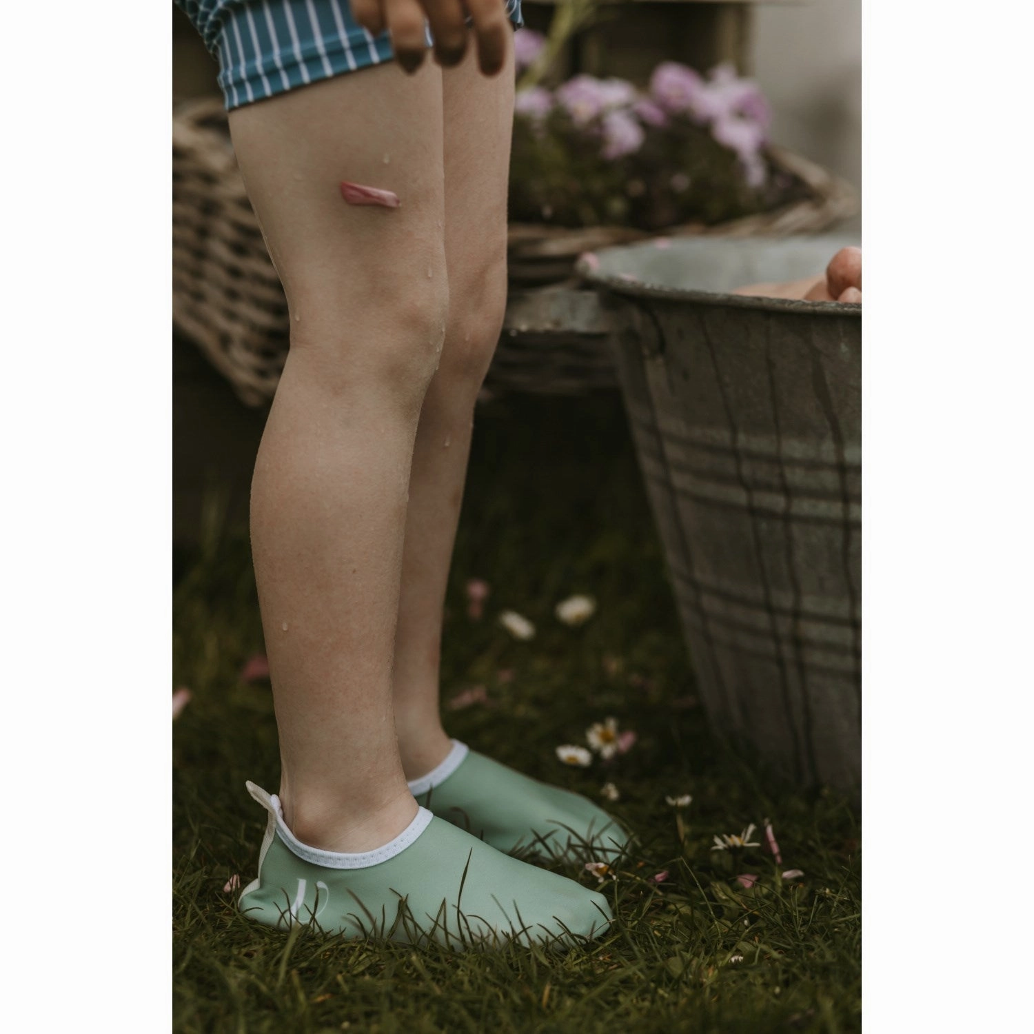 Vanilla COPENHAGEN Fern Green Swim Shoes Versatile Look Cotton Feel