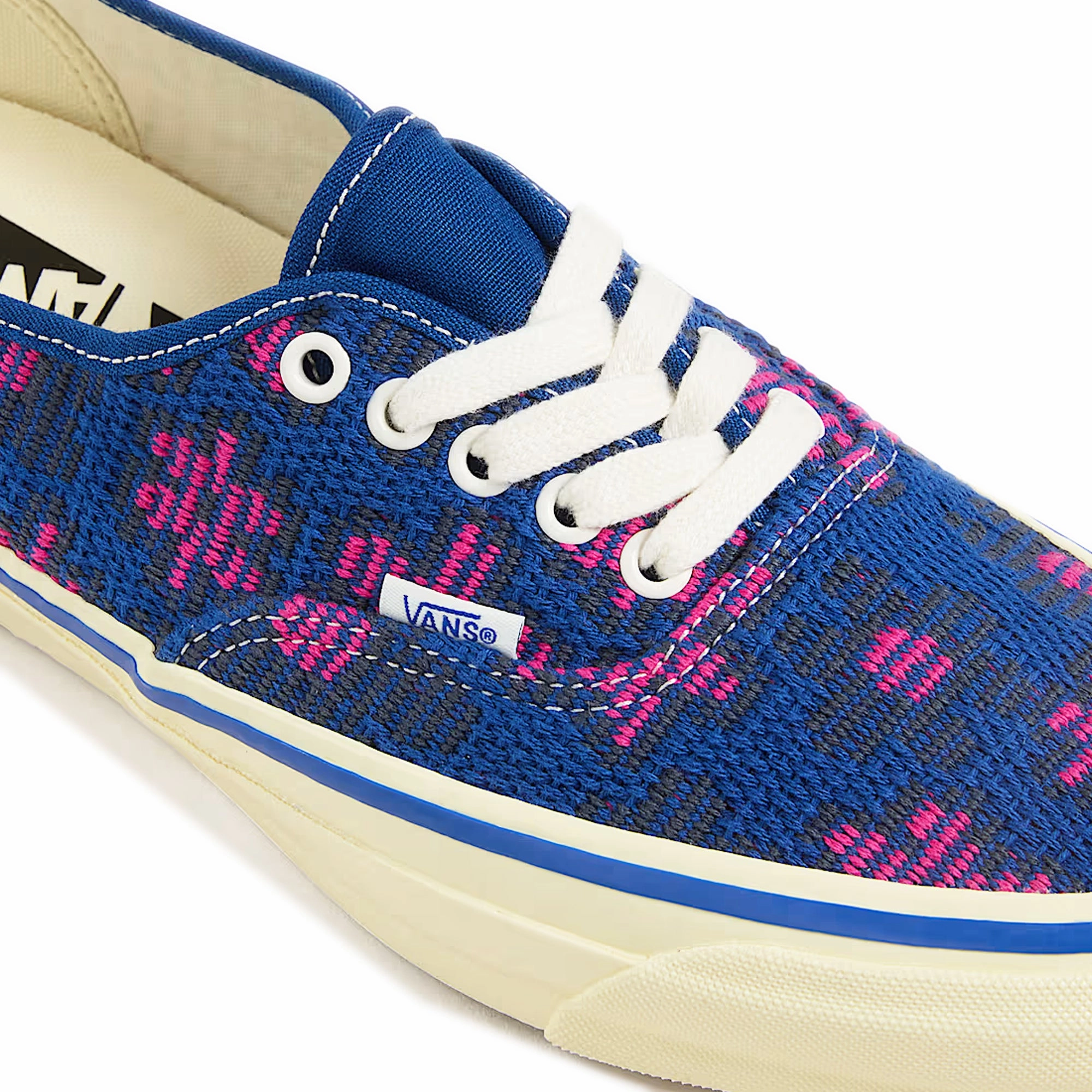 gusseted tongue running shoes Vans Mens LX Authentic Shoes