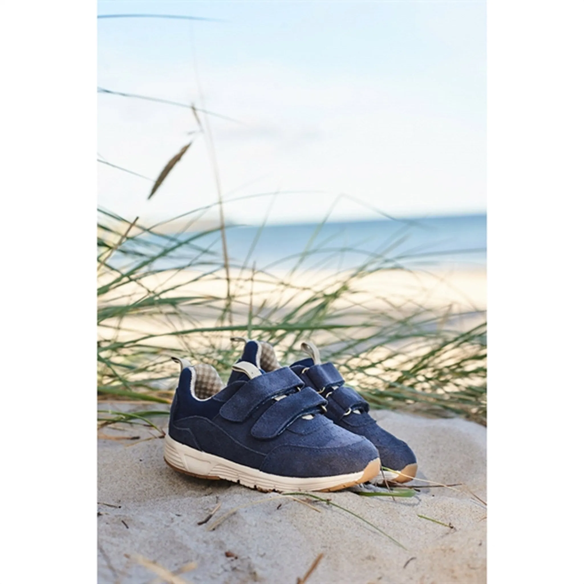 Wheat Tex Shoe Alin Navy CasualWear Outsole Traction
